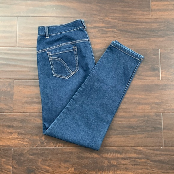 Color swatch Jeans - Picture 3 of 3